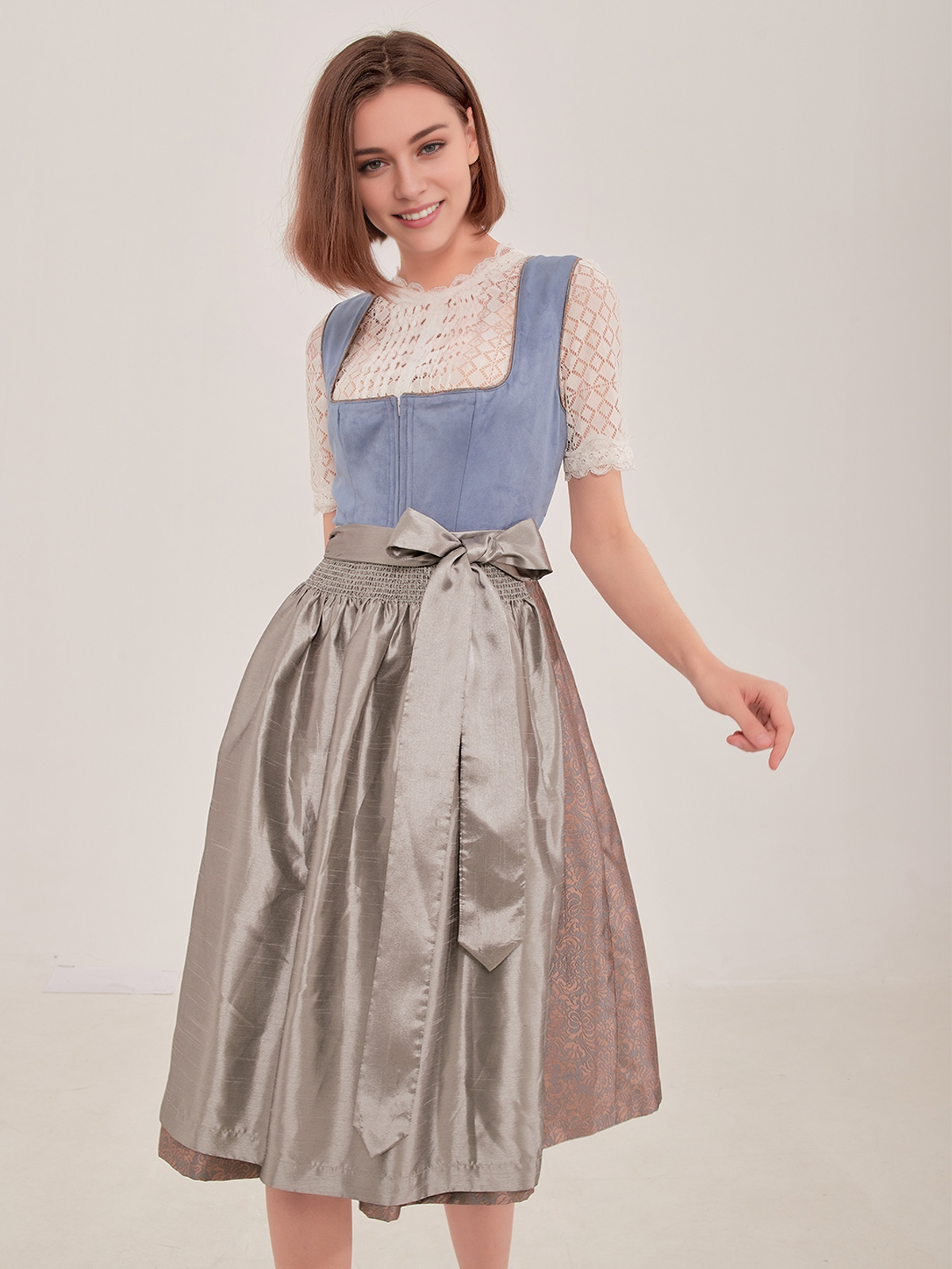 Langarm Dirndlbluse in Blau