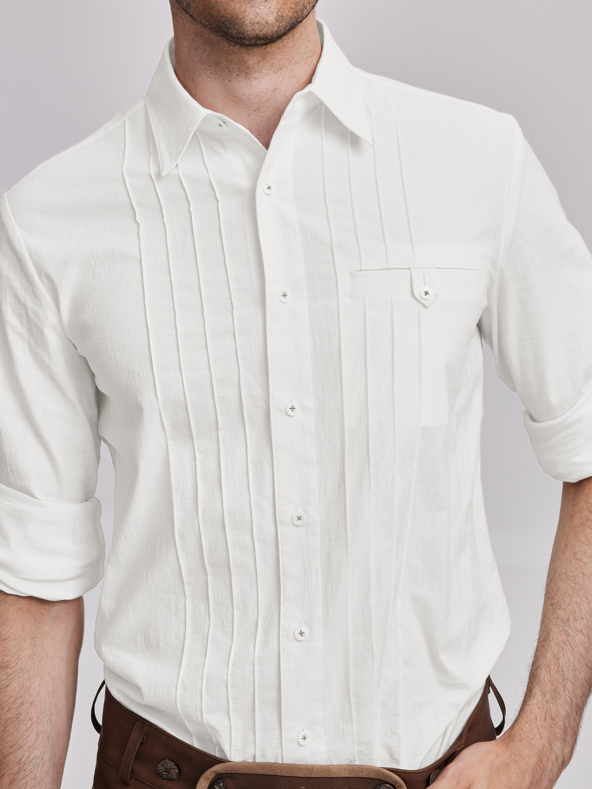 Dirndl violett mit eleganter Bluse