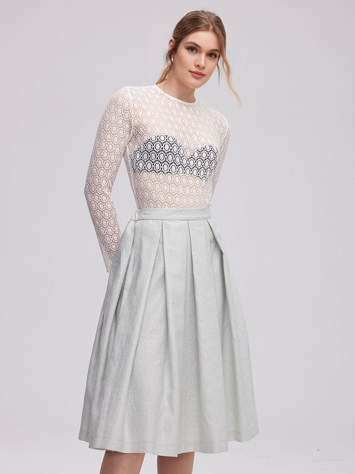 Dirndl Sale Midi – Tradition trifft Moderne