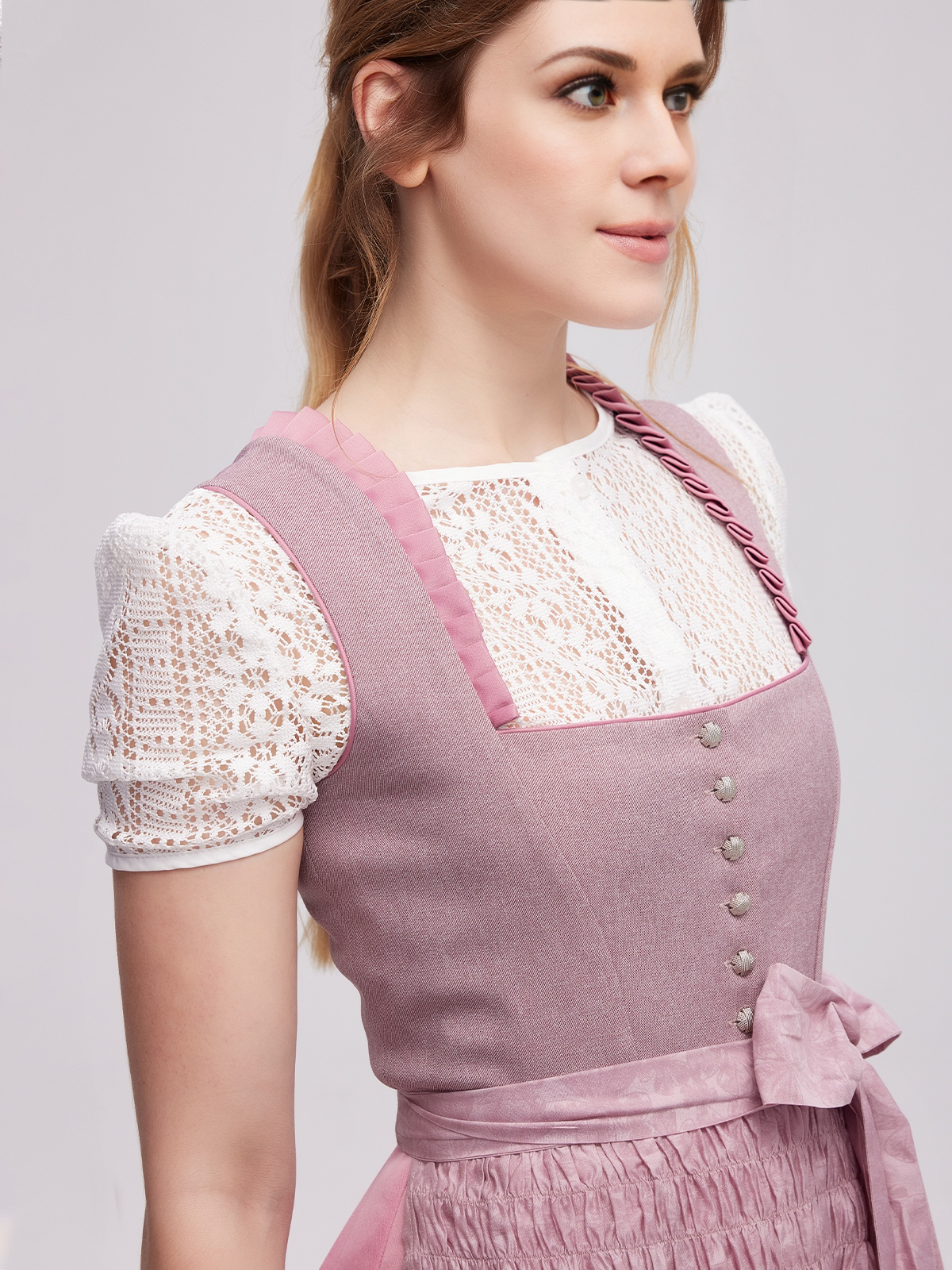 Langärmelige Dirndlbluse in Lila